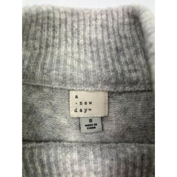 A New Day Women's S Grey Mock Turtle Neck Green Sequined Sweater - Picture 3 of 3